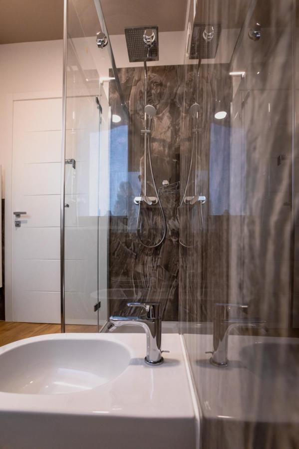 B&B Quattro Stagioni Charme And Wellness Besnate Εξωτερικό φωτογραφία